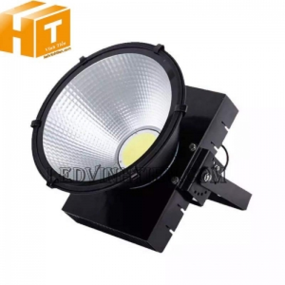 Đèn pha led cẩu tháp 500w