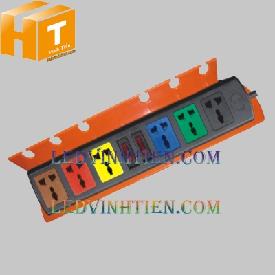 Ổ cắm 3 đa năng LIOA 6D12NG