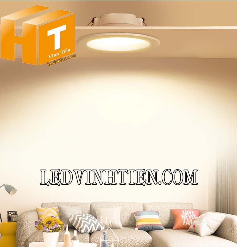 Gấn đèn led downlight lên trần nhà và  test sáng đèn