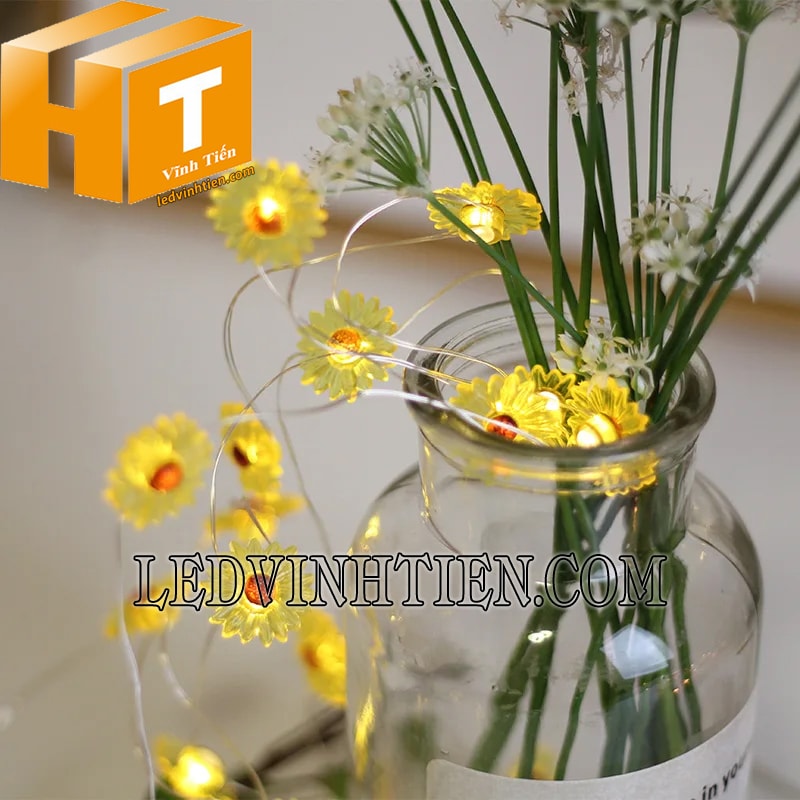 Dây đèn led hình hoa cúc màu vàng