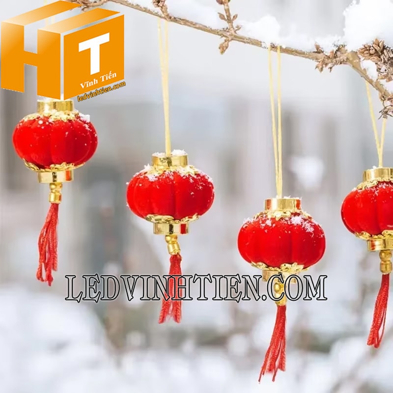 Đèn lồng bằng nhựa bọc nhung