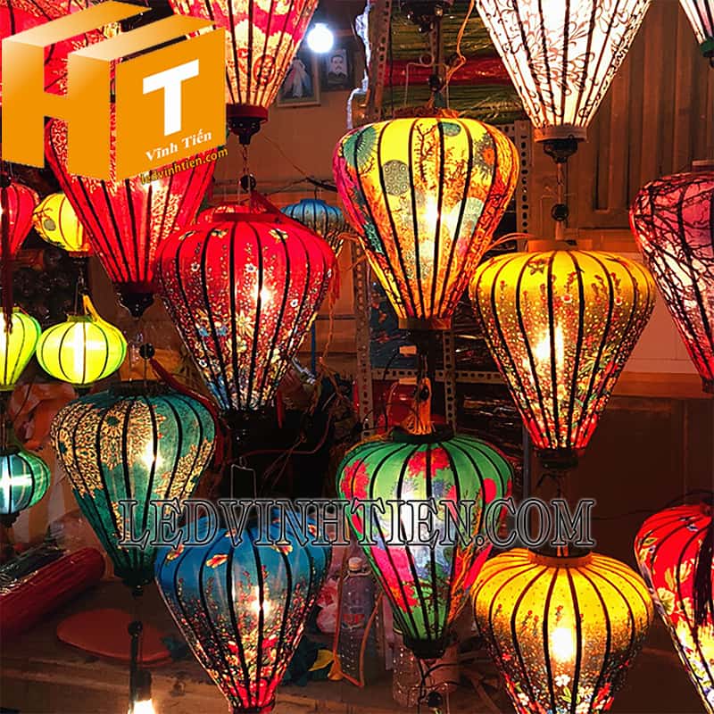 Lồng đèn vải lụa Hội An