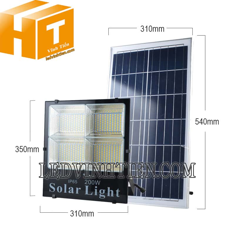 Đèn pha led năng lượng mặt trời 200W đủ công suất