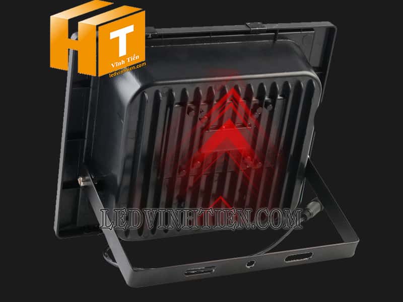 Đèn pha năng lượng mặt trời 60WQ giá rẻ