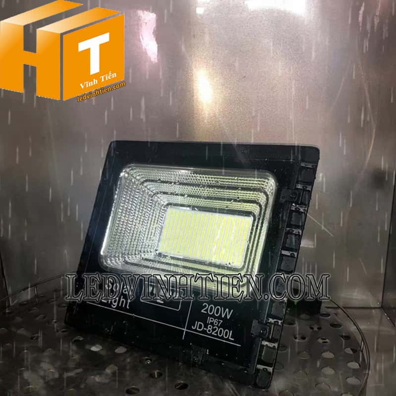 Đèn pha năng lượng mặt trời JD-8200L