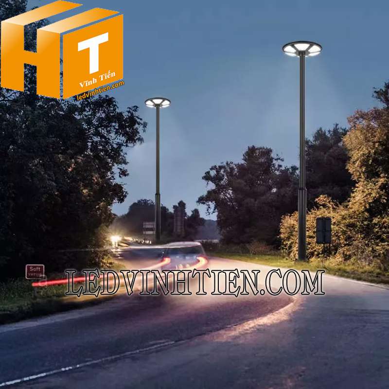 ứng dụng đèn sân vườn năng lượng mặt trời UFO 800W giá rẻ
