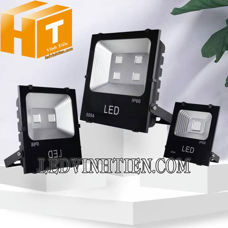 Đèn pha led bảy màu 200W chóa kim cương