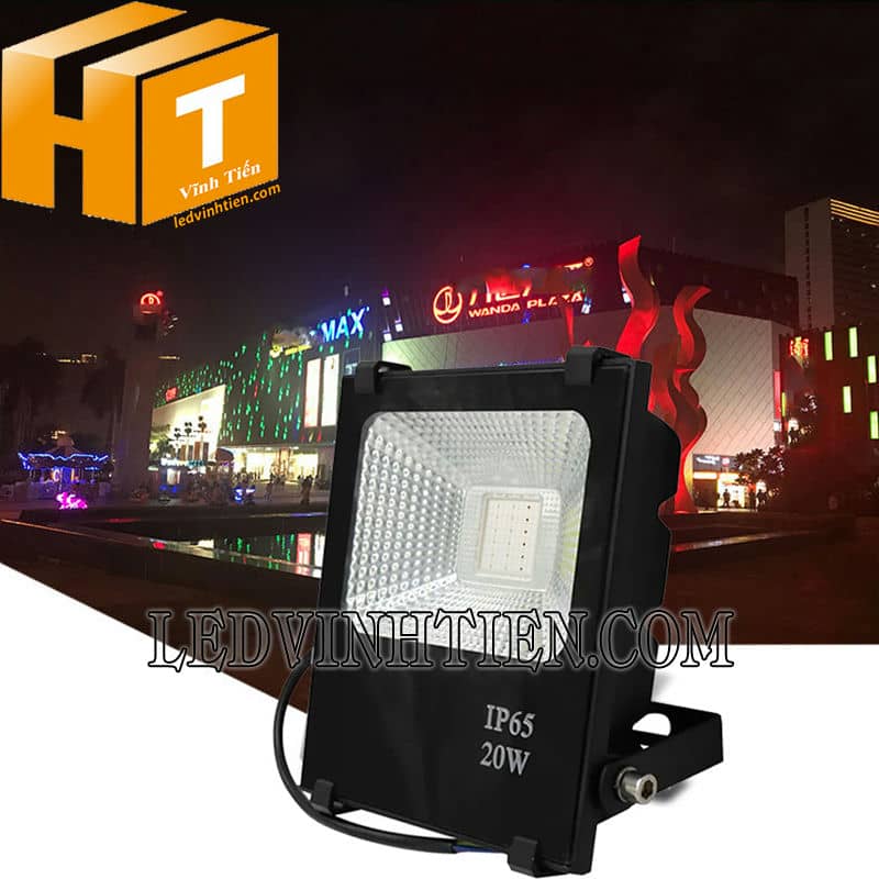 Đèn pha led 20w RGB có bộ điều khiển