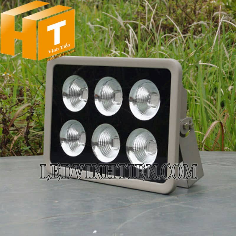 Đèn led pha chóa phễu đổi màu 300W ngoài trời