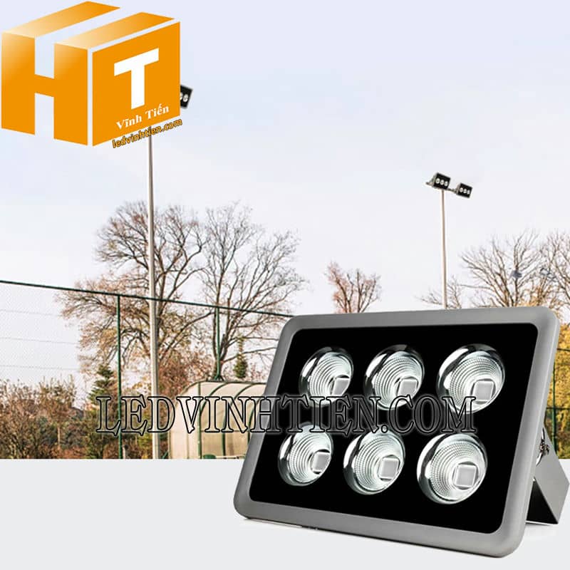 Đèn led pha chóa phễu 16 màu