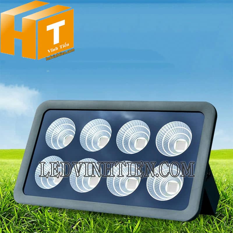 Đèn led pha chóa phễu 400W đổi màu