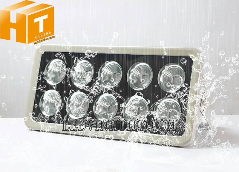 Đèn led pha đổi màu 500W chóa cốc