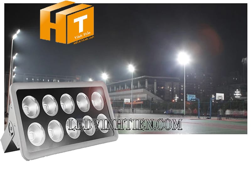 Đèn led pha đổi màu công suất 500w