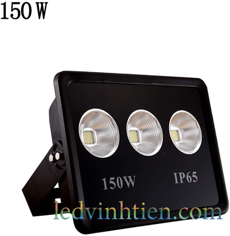 Hình ảnh chi tiết mọi góc cạnh của Đèn pha chiếu điểm 150W loại tốt, giá rẻ, đủ công suất, dùng chiếu sáng ngoài trời là sản phẩm của công ty đèn led Vĩnh Tiến, nhập khẩu và phân phối sỉ đèn pha chiếu xa, mã đèn DPLVD-100W-VTHT ledvinhtien.com được sử dụng cho chiếu sáng biển quảng cáo, sân chơi thể thao, chiếu sáng cho các nhà xưởng, bảng hiệu, bảng quảng cáo,chiếu sáng công cộng,chiếu sáng sân vườn Đèn pha led ly sử dụng chip tụ quang công xuất 200W IP66, 67, 65, ÁNH SÁNG TRẮNG, VÀNG | Góc chiếu 60 độ | LEDVINHTIEN.COM chuyên đèn led công nghiệp chiếu sáng xa, rộng, chiếu sáng bảng hiệu, chiếu sáng bảng quảng cáo DÙNG CHIẾU SÁNG NGOÀI TRỜI, SÂN VẬN ĐỘNG, SÂN BANH, QUẢNG TRƯỜNG, CÔNG VIÊN,...