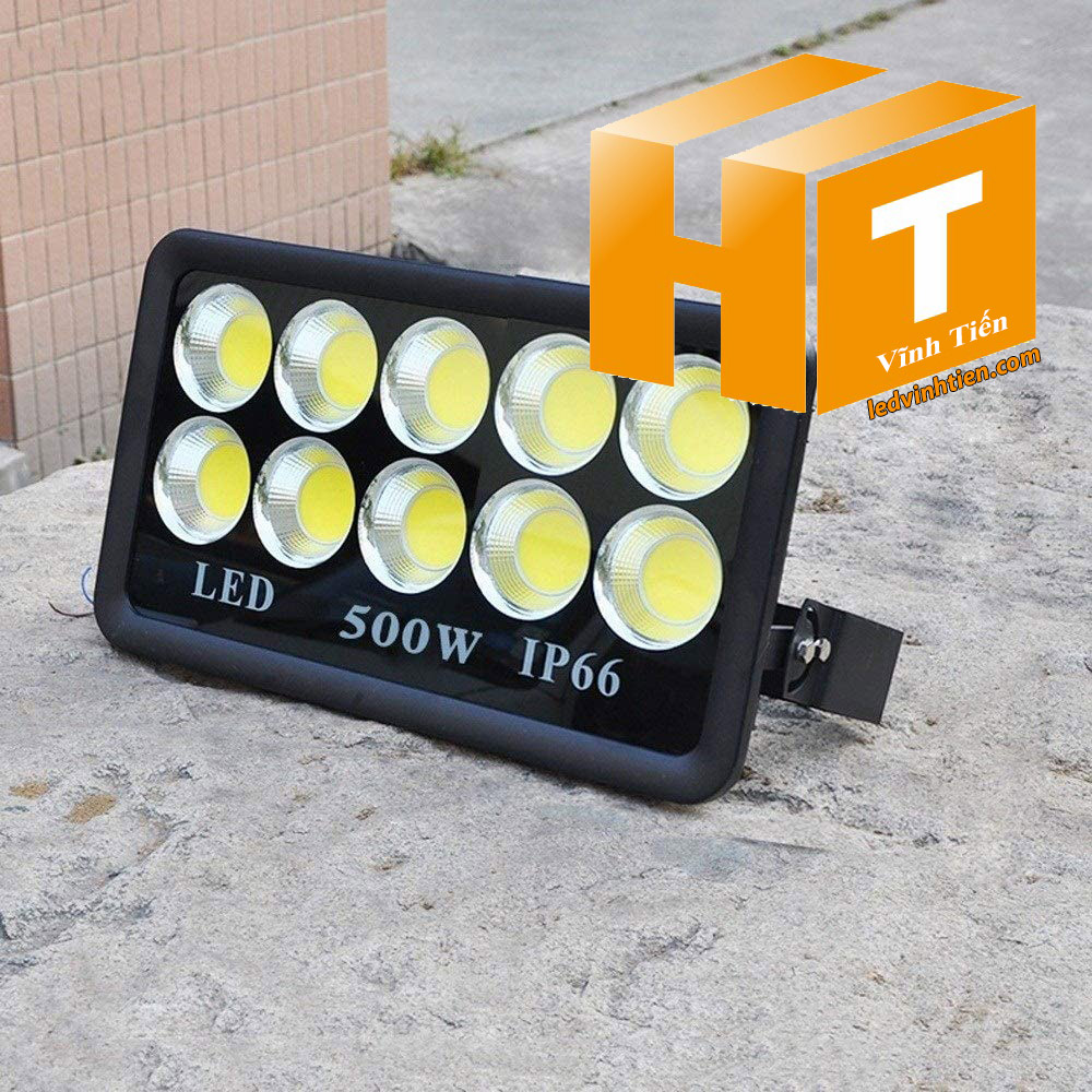 Đèn pha led cob 500w là sản phẩm của công ty đèn led Vĩnh Tiến, nhập khẩu và phân phối sỉ , Đèn pha led cob 500w được sử dụng cho chiếu sáng biển quảng cáo, sân chơi thể thao, chiếu sáng cho các nhà xưởng, bảng hiệu, bảng quảng cáo,chiếu sáng công cộng,chiếu sáng sân vườn, IP66, 67, 65, ÁNH SÁNG TRẮNG, VÀNG | Góc chiếu 60 độ | LEDVINHTIEN.COM chuyên đèn led công nghiệp chiếu sáng xa, rộng, chiếu sáng bảng hiệu, chiếu sáng bảng quảng cáo DÙNG CHIẾU SÁNG NGOÀI TRỜI, SÂN VẬN ĐỘNG, SÂN BANH, QUẢNG TRƯỜNG, CÔNG VIÊN,...