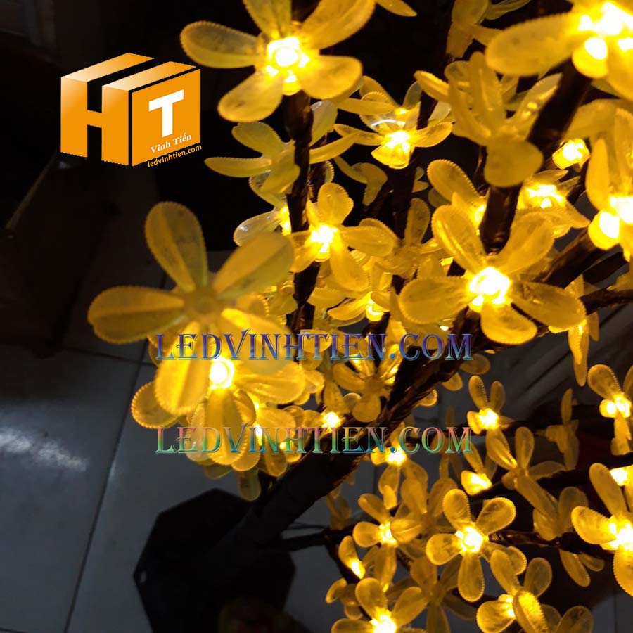 Hoa đào đèn led màu vàng