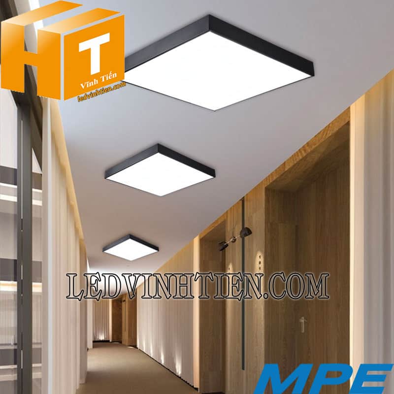 Đèn led ốp nổi vuông 3 chế độ màu tràn viền 32W