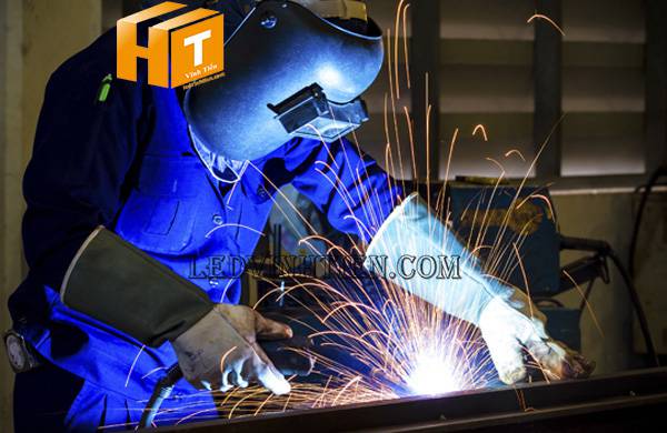Phân phối máy hàn mig tại công ty Vĩnh Tiến