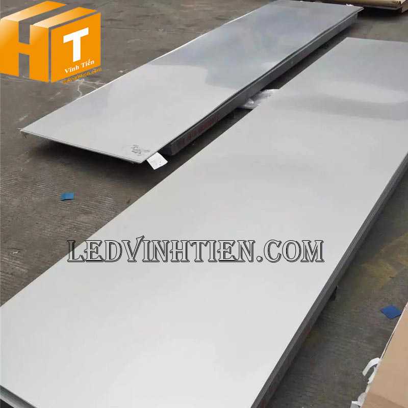 Bán sỉ tấm thép chất lượng cao tại công ty Vĩnh Tiến