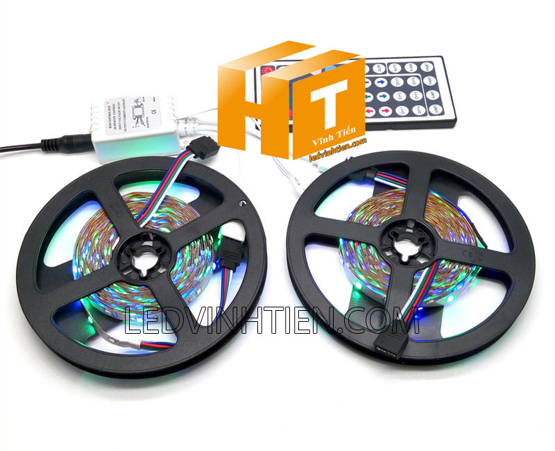 Ảnh chụp nhiều góc cạnh của đèn LED DÂY DÁN chip SMD 5054 ánh sáng bảy màu, nhiều màu, RGB siêu sáng là loại led dây dán cuộn dài 5m, chạy điện 12V, ledvinhtien.com