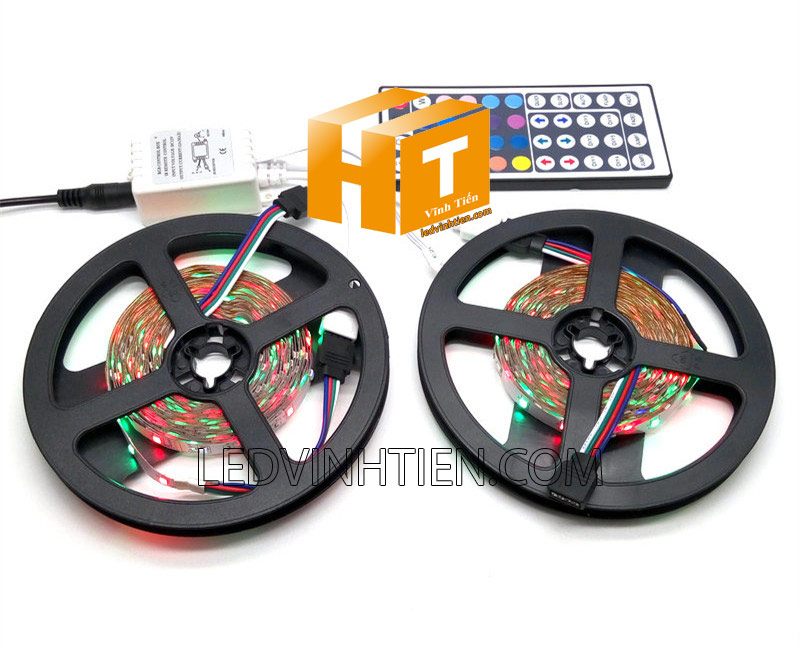 Ảnh chụp nhiều góc cạnh của đèn LED DÂY DÁN chip SMD 5054 ánh sáng bảy màu, nhiều màu, RGB siêu sáng là loại led dây dán cuộn dài 5m, chạy điện 12V, ledvinhtien.com