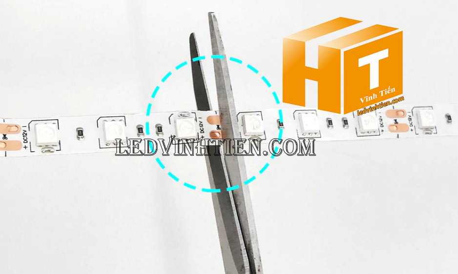 LEDVINHTIEN.COM,  ĐÈN LED DÂY DÁN 12V CHÍP LED SMD 5050 MÀU XANH LÁ LOẠI TỐT, GIÁ RẺ, CHẤT LƯỢNG, CHÍNH HÃNG LEDVINHTIEN.COM, SIÊU SÁNG, DÙNG CHIẾU SÁNG NỘI THẤT, NGOÀI TRỜI, TRANG TRÍ TRẦN, HẮT TỦ KÍNH, KỆ, QUẦY BAR, KARAOKE, QUÁN CÀ PHÊN, NHÀ HÀNG, KHÁCH SẠN, HÌNH ẢNH CHỤP NHIỀU GÓC CẠNH CỦA SẢN PHẨM