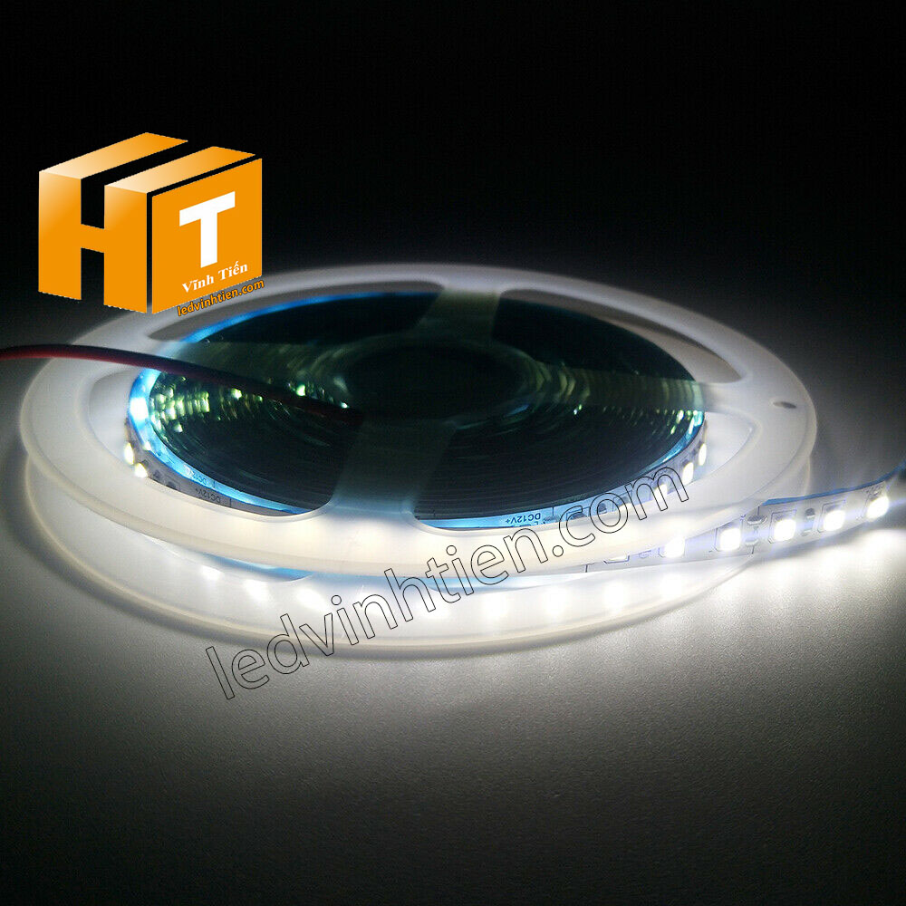 Ảnh chụp nhiều góc cạnh của đèn LED DÂY DÁN chip SMD 5050, 2835 chíp led samsung, korrea,  ánh sáng màu trung tính 4000k đến 4500k siêu sáng là loại led dây dán cuộn dài 5m, chạy điện 12V, dùng chiếu sáng nội thất, tủ kệ, quầy bar, bếp, hắt trần, trang trí quán cà phê, ledvinhtien.com