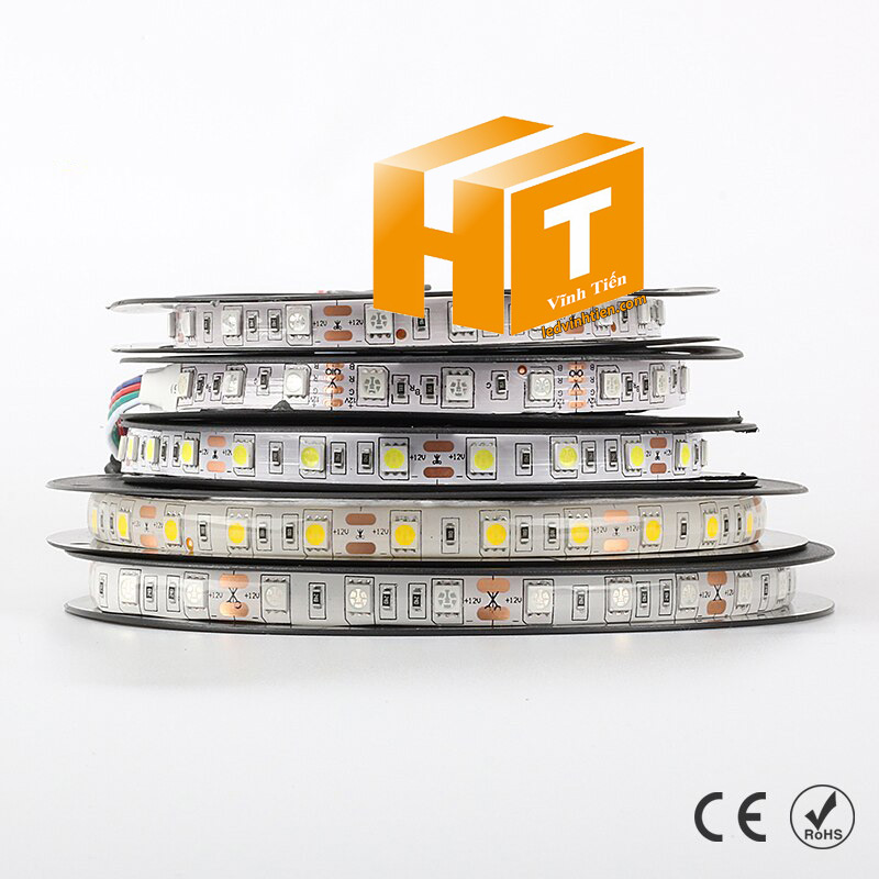 Ảnh chụp nhiều góc cạnh của đèn LED DÂY DÁN chip SMD 5054 ánh sáng màu tím siêu sáng là loại led dây dán cuộn dài 5m, chạy điện 12V, ledvinhtien.com