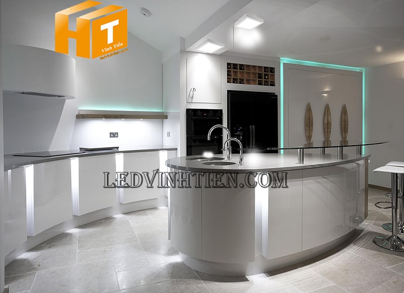 Bóng đèn led ốp trần vuông 12w màu trắng